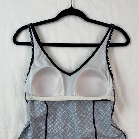 Speedo Tankini Top with Padded Bra Swimsuit Top - Picture 6 of 6